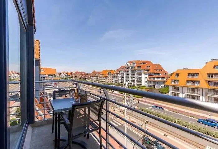 Neoportus B 0401 Met Parking アパート