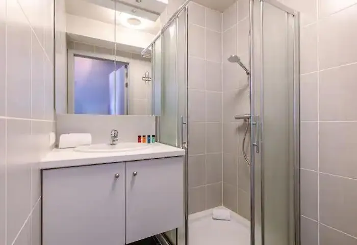 Neoportus B 0401 Met Parking アパート